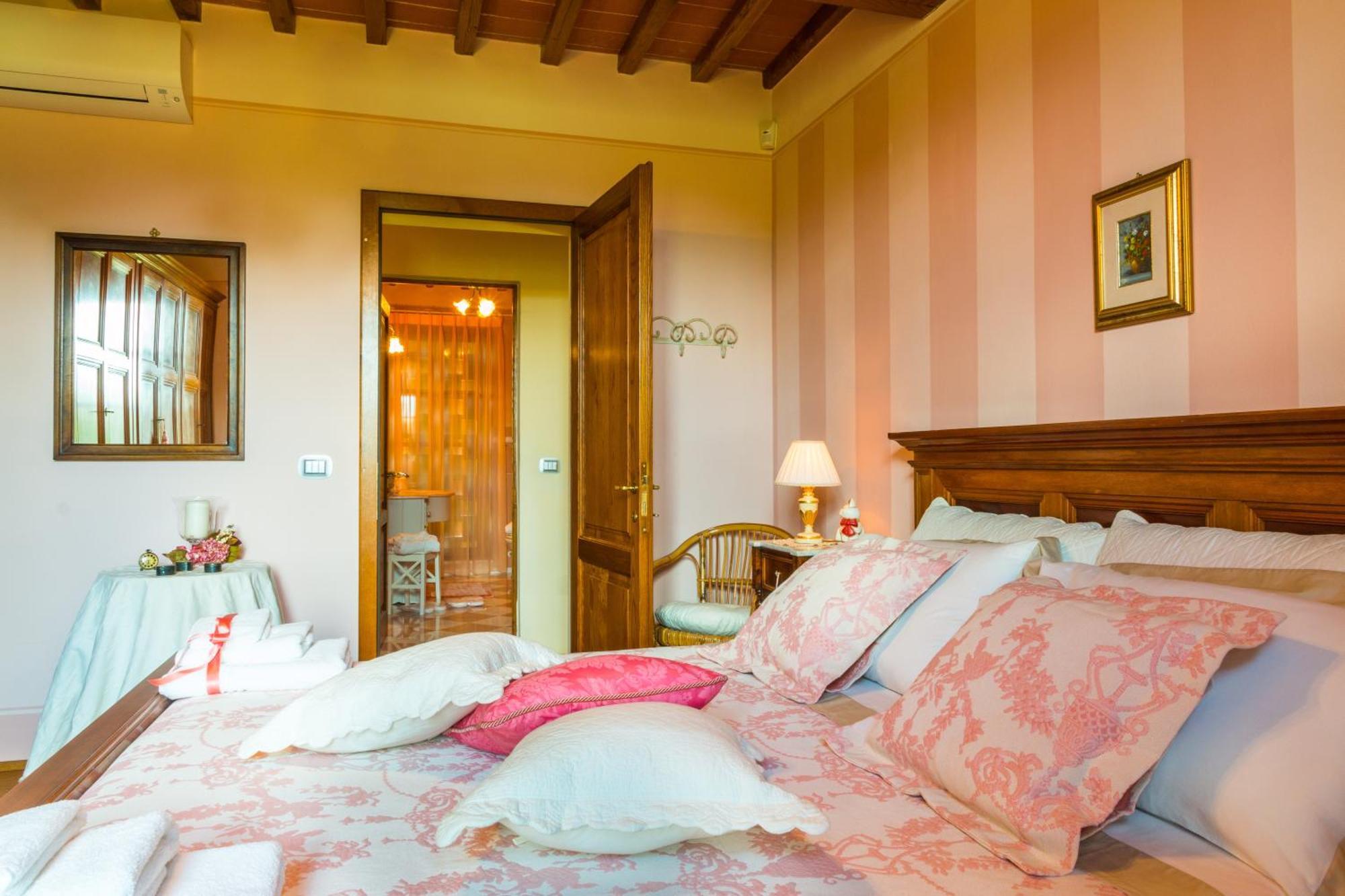 Maison d'hôtes Borgo Ai Lecci à Orentano Extérieur photo