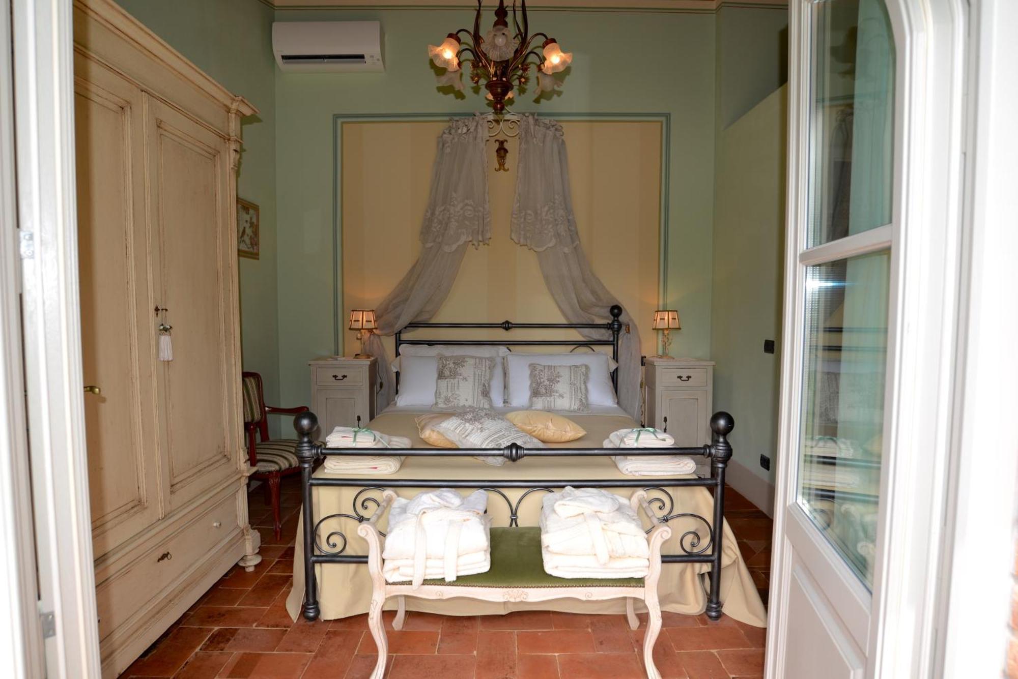 Maison d'hôtes Borgo Ai Lecci à Orentano Chambre photo
